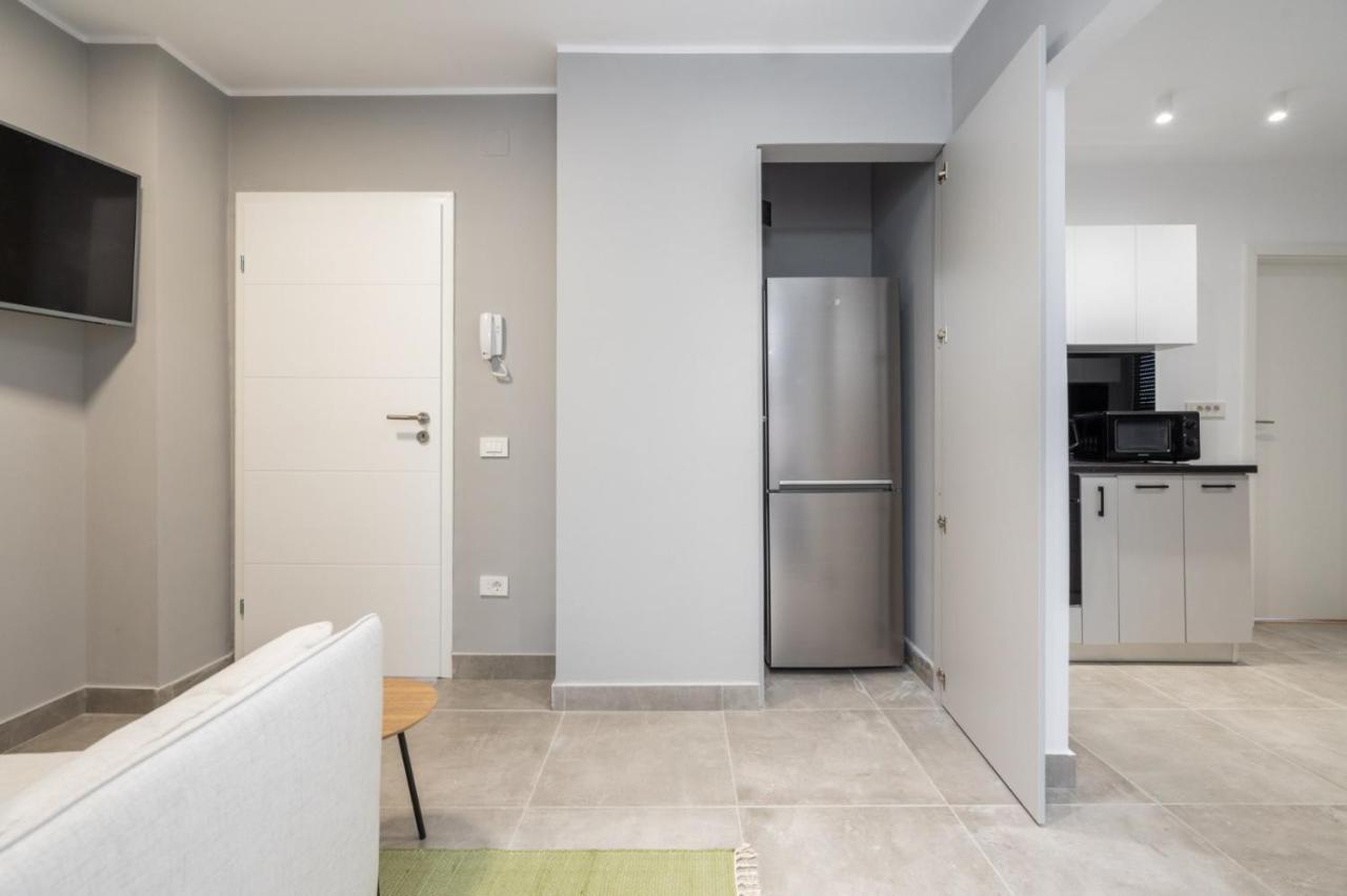 Alfie Center Apartment Bucarest Esterno foto