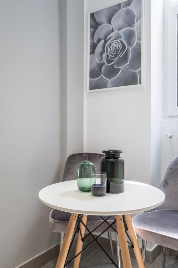 Alfie Center Apartment Bucarest Esterno foto